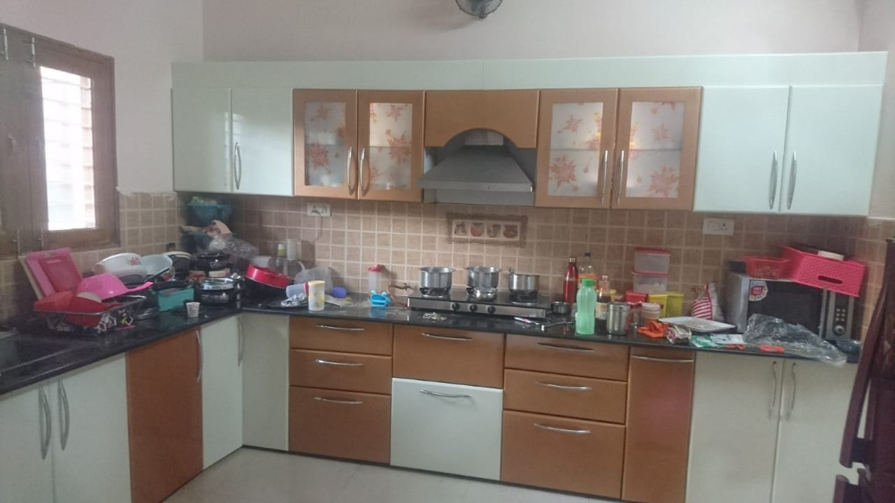 Roshan Enterprises Modular Kitchen Showcase