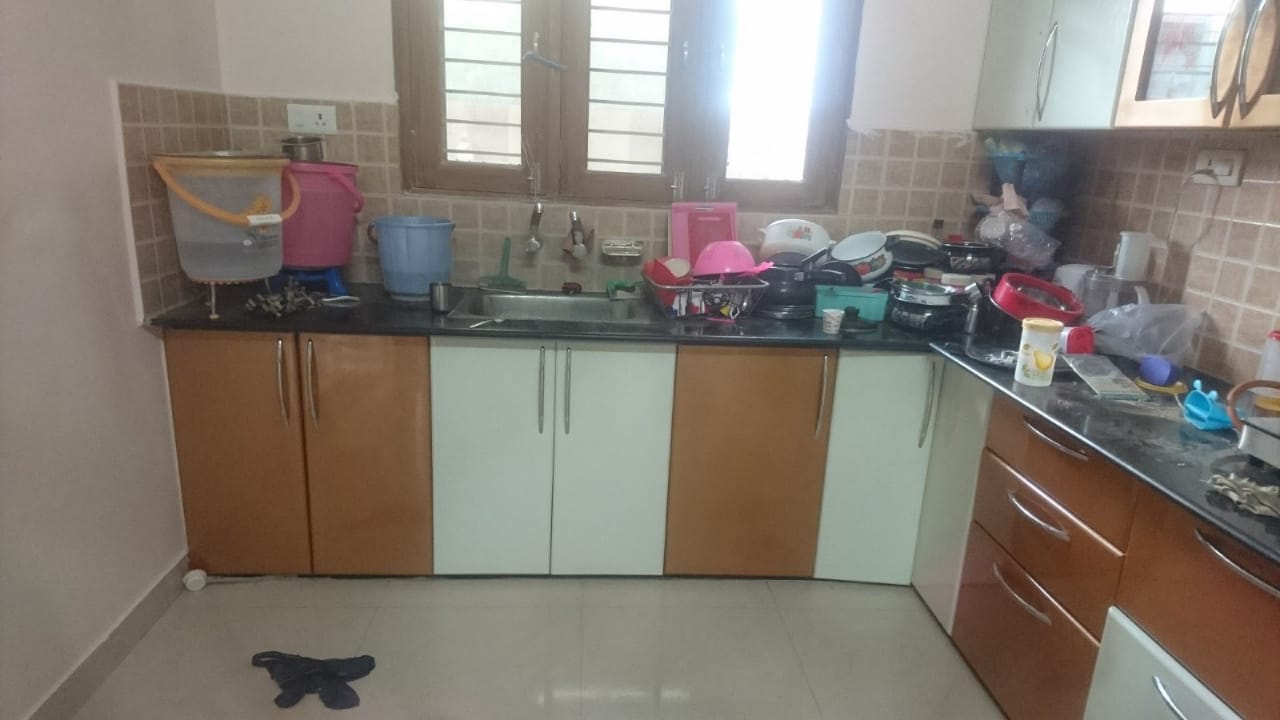 Roshan Enterprises Modular Kitchen Showcase