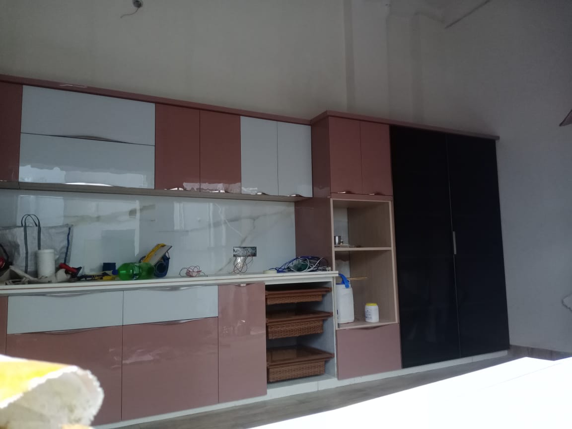 Roshan Enterprises Modular Kitchen Showcase