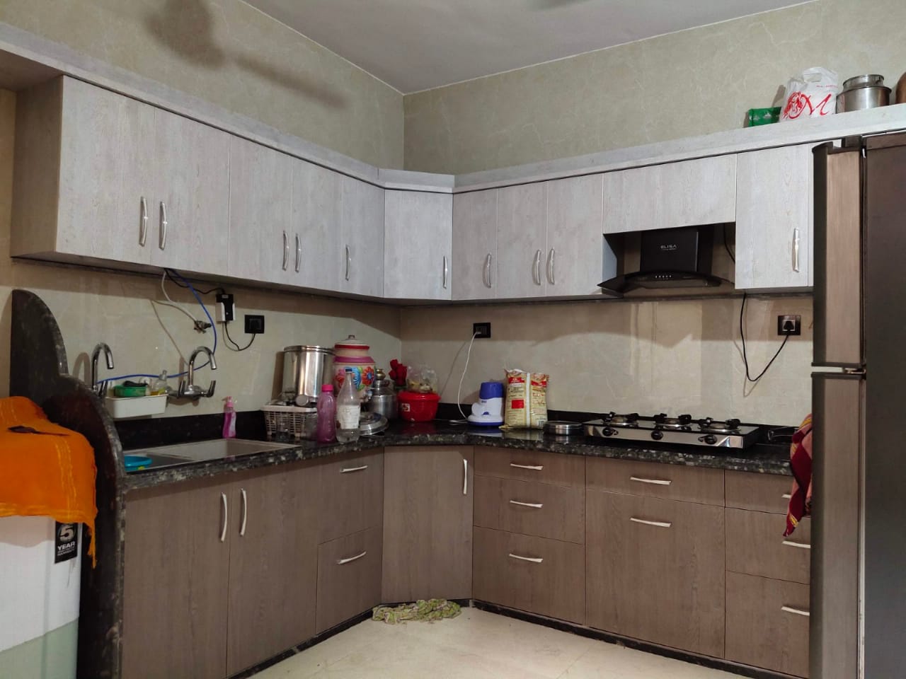 Roshan Enterprises Modular Kitchen Showcase