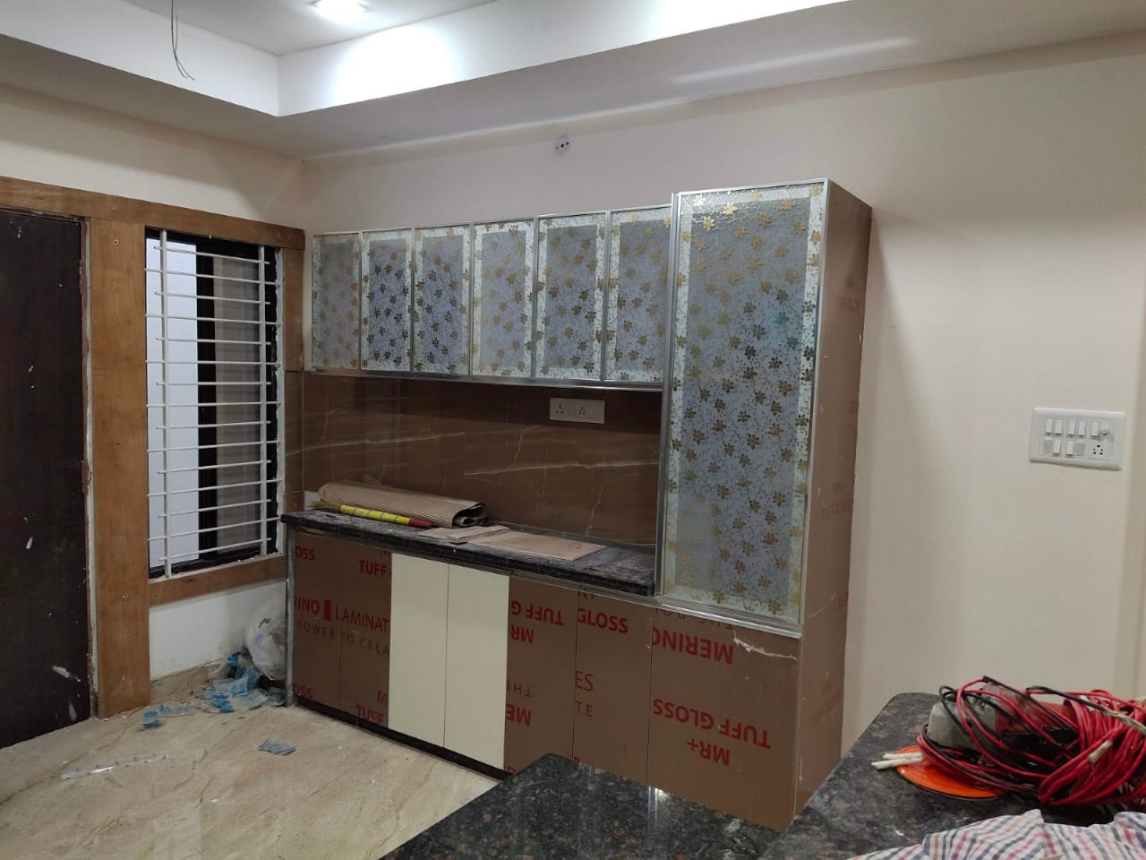 Roshan Enterprises Modular Kitchen Showcase