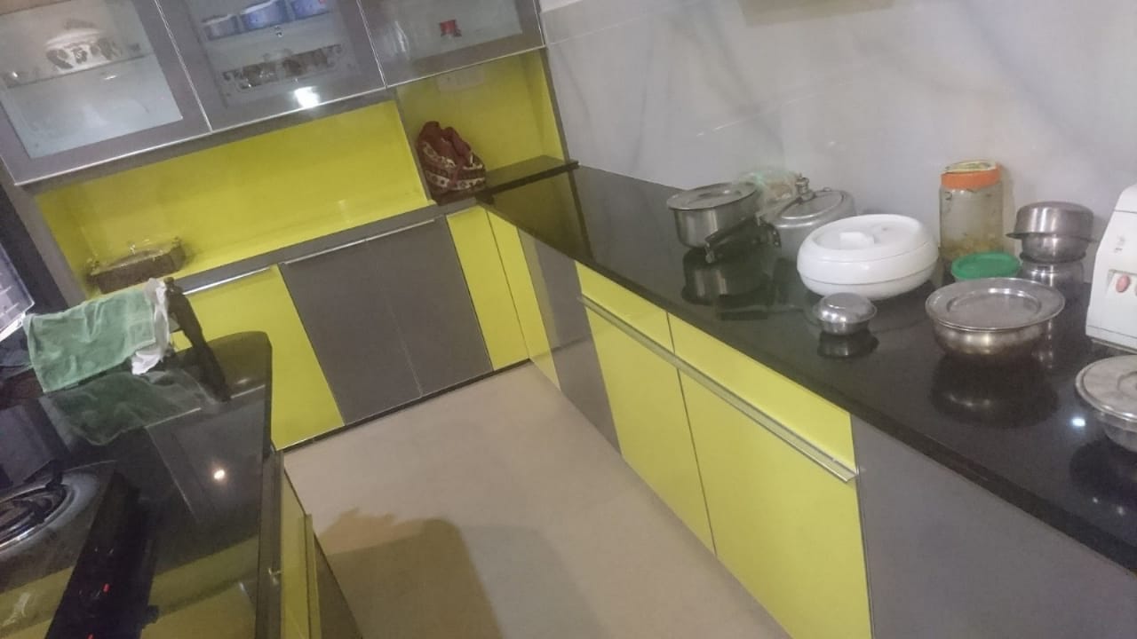 Roshan Enterprises Modular Kitchen Showcase