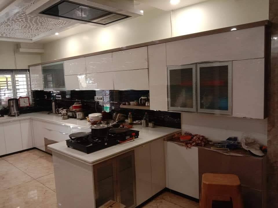 Roshan Enterprises Modular Kitchen Showcase