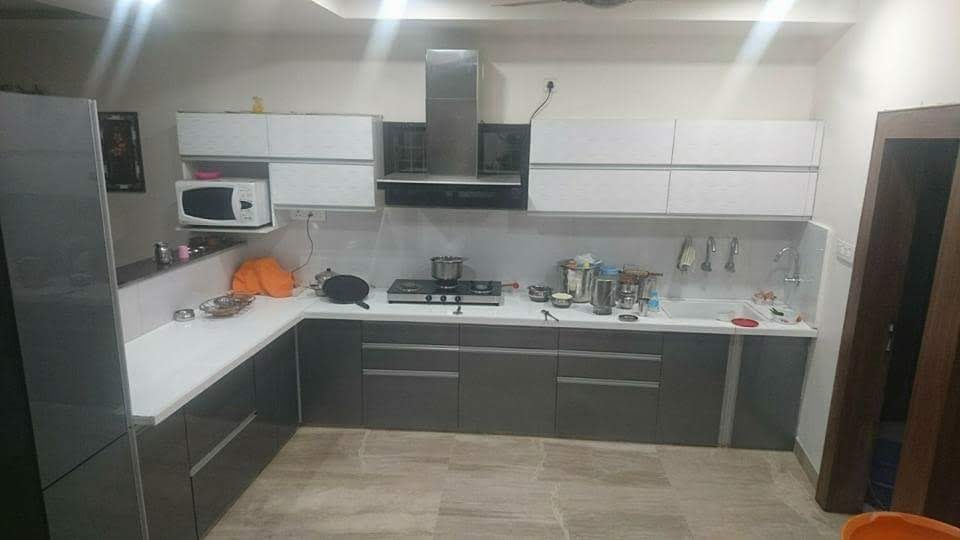 Roshan Enterprises Modular Kitchen Showcase