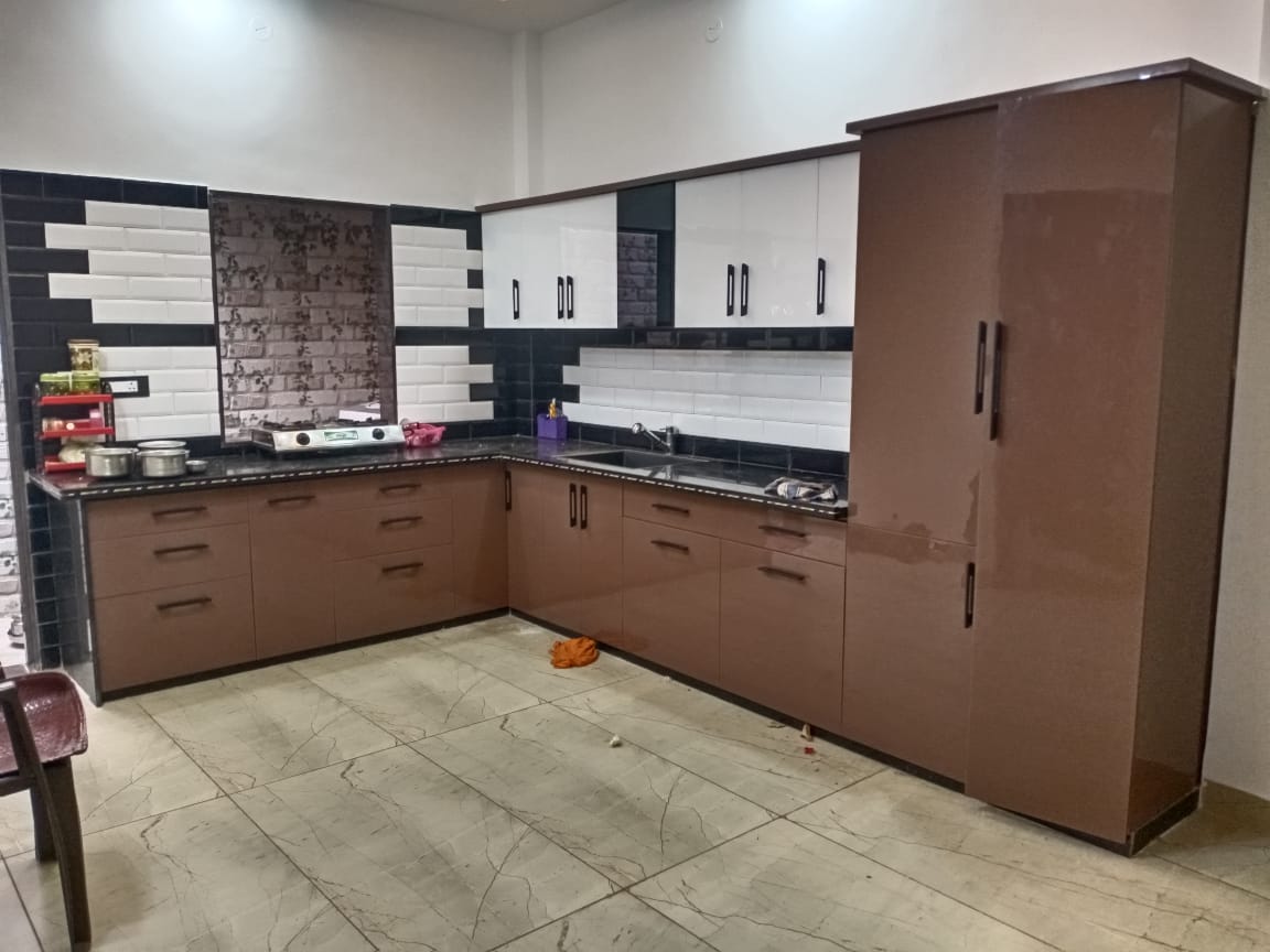 Roshan Enterprises Modular Kitchen Showcase