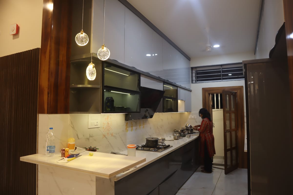 Roshan Enterprises Modular Kitchen Showcase