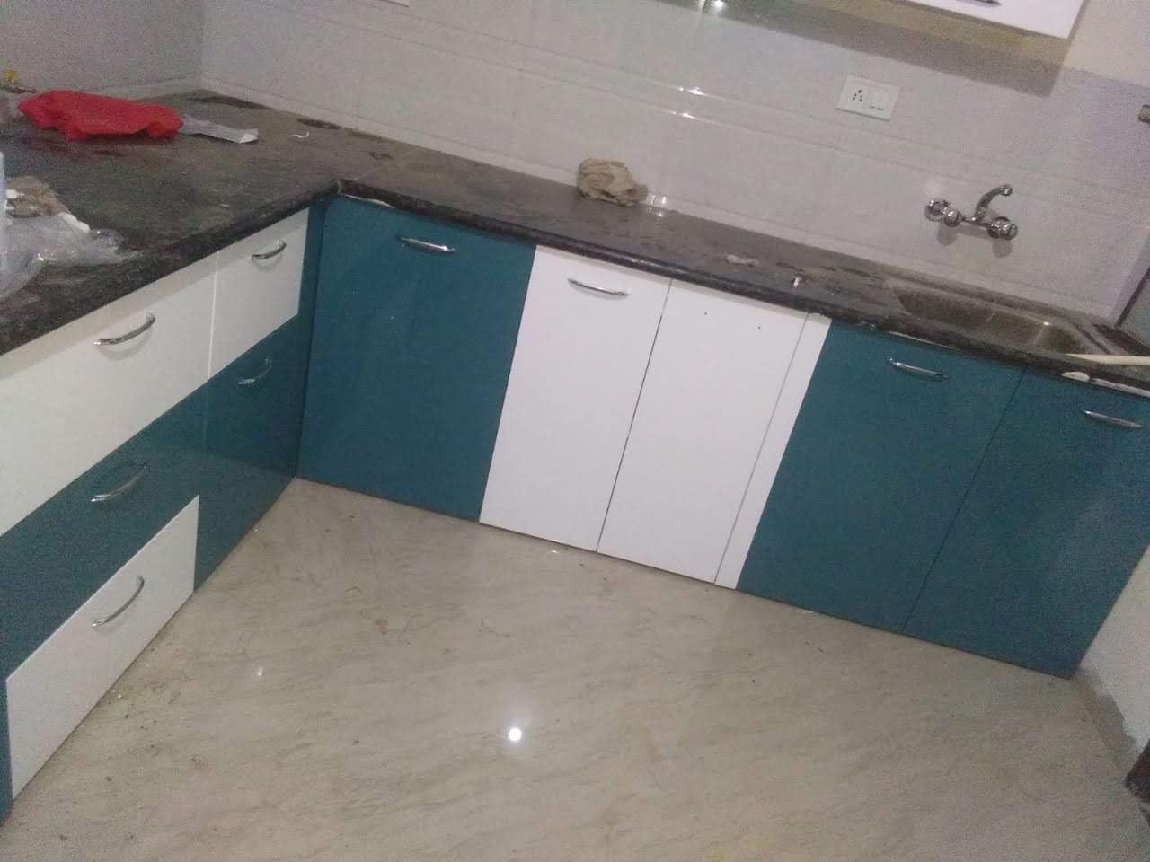 Roshan Enterprises Modular Kitchen Showcase