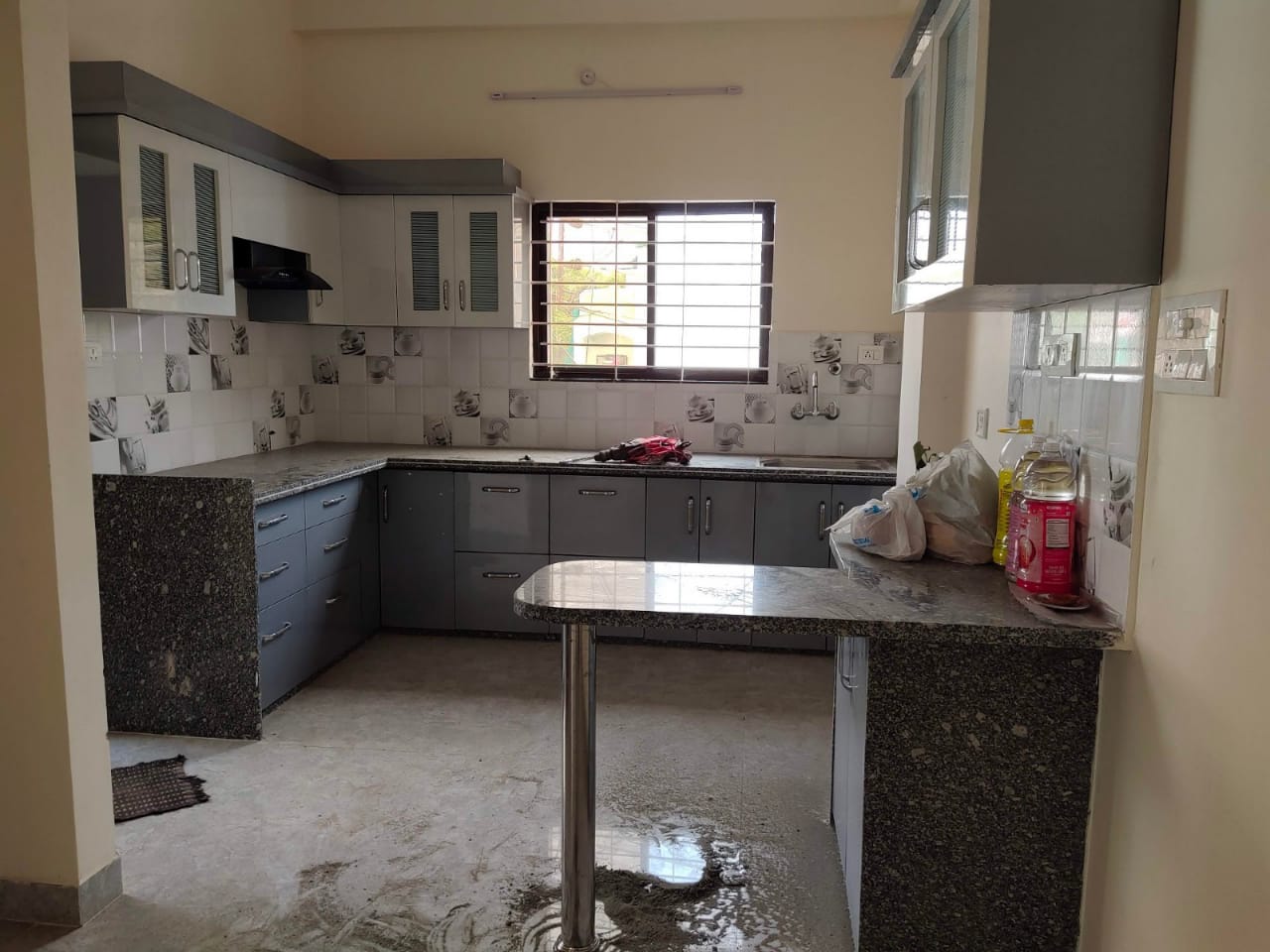 Roshan Enterprises Modular Kitchen Showcase
