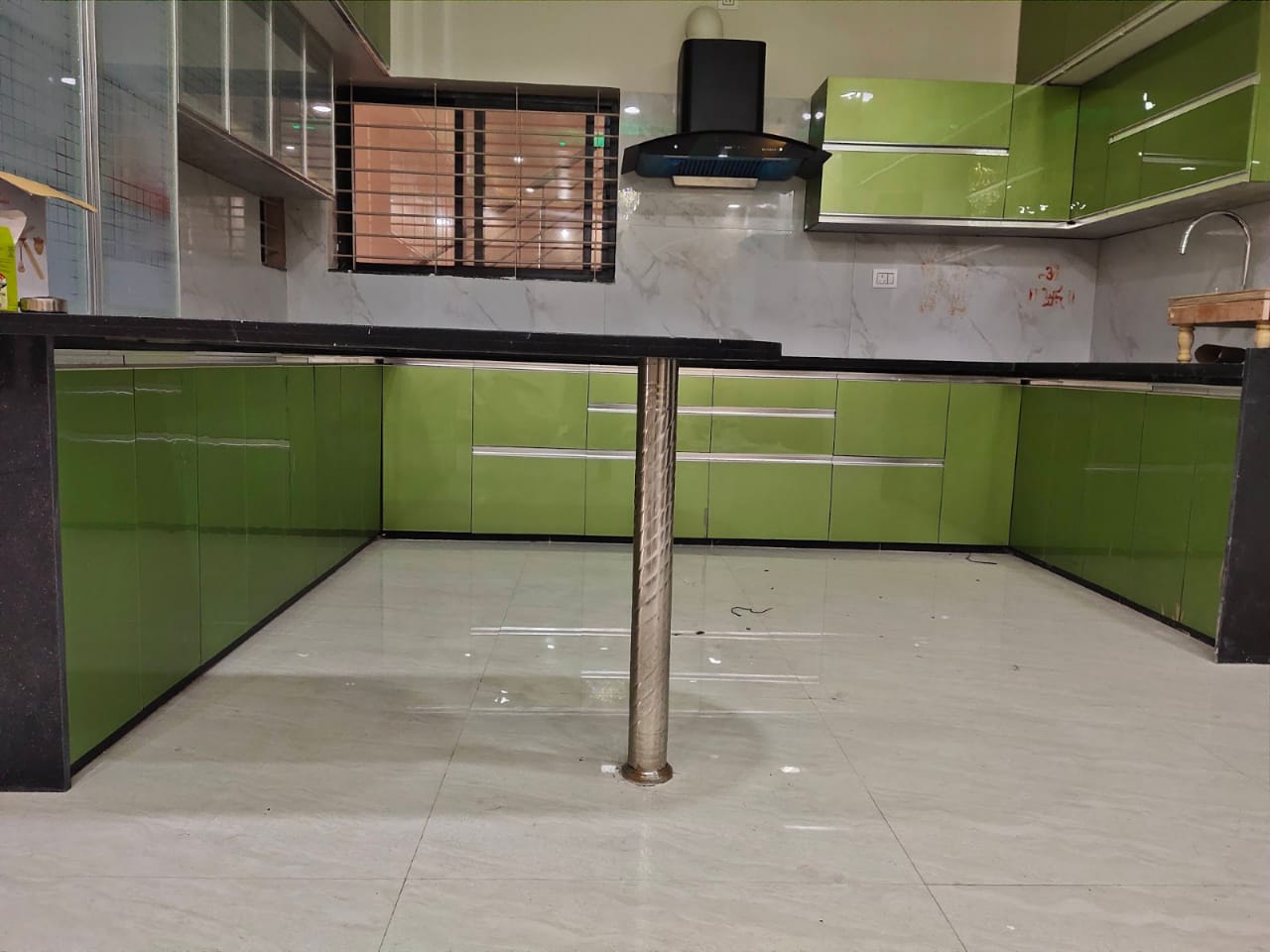 Roshan Enterprises Modular Kitchen Showcase