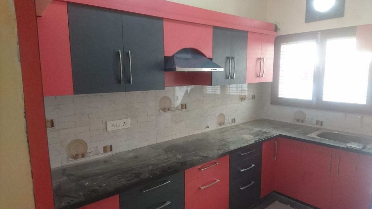 Roshan Enterprises Modular Kitchen Showcase