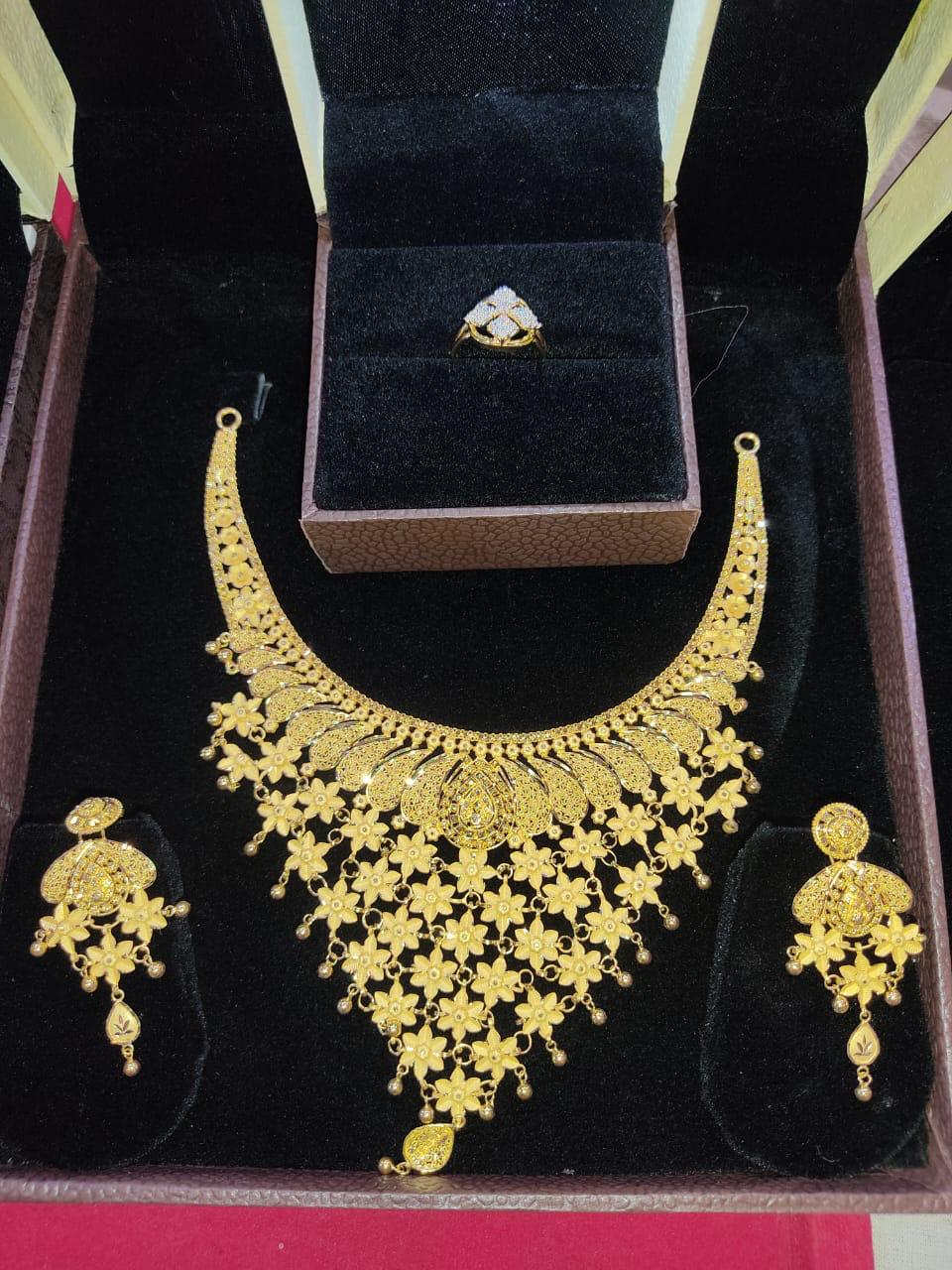 ANSHU ALANKAR JEWELLERS Gallery Item