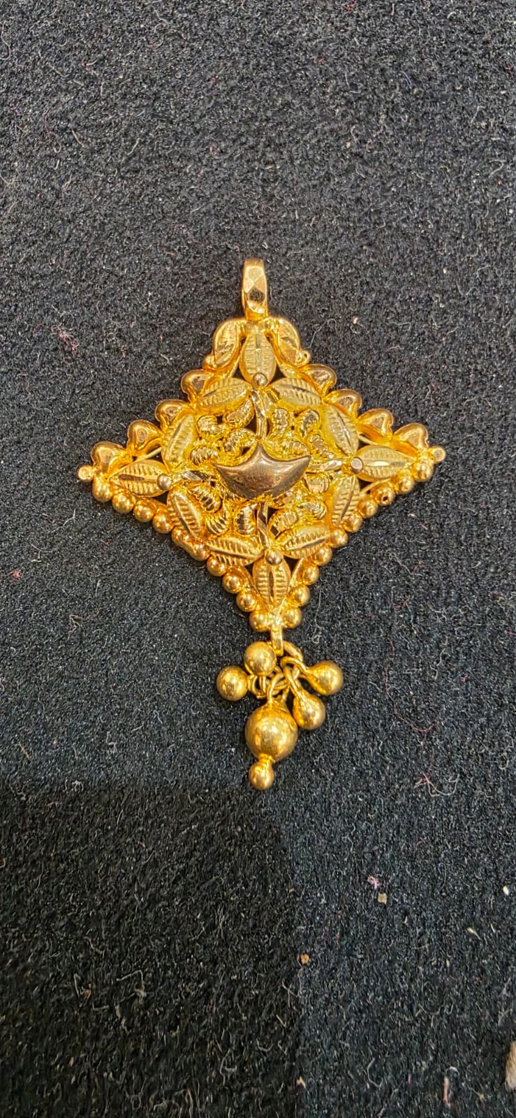 ANSHU ALANKAR JEWELLERS Gallery Item
