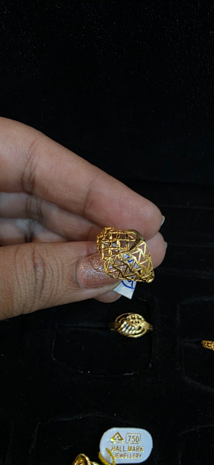 ANSHU ALANKAR JEWELLERS Gallery Item