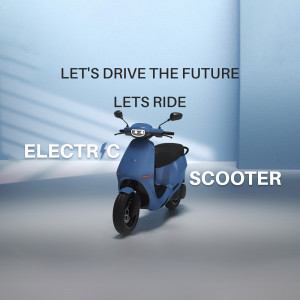 Blue Ather electric scooter against a gradient blue background with text overlay.