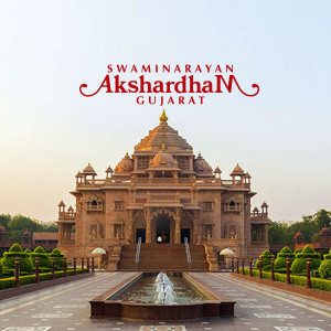 Front view of the Akshardham Temple in Gujarat, India