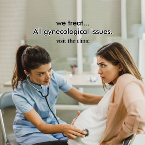 Doctor examining a pregnant patient