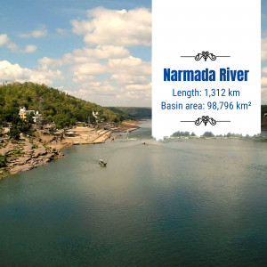 Aerial view of Narmada River with text overlay showing its length and basin area.