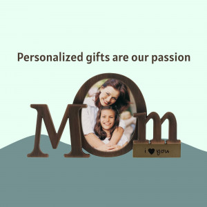 Chocolate 'Mom' decoration with a photo frame and 'I love you' message