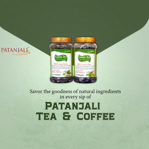 Two jars of Patanjali Green Tea with natural ingredients