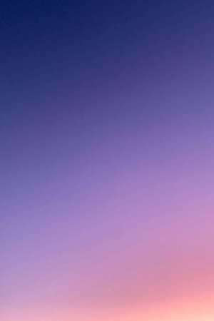 A smooth gradient from purple to pink