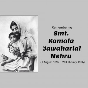 Black and white portrait of Kamala Nehru holding her son, Jawaharlal Nehru as a child.